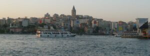 Istanbul-bateau-sur-le-Bosphore